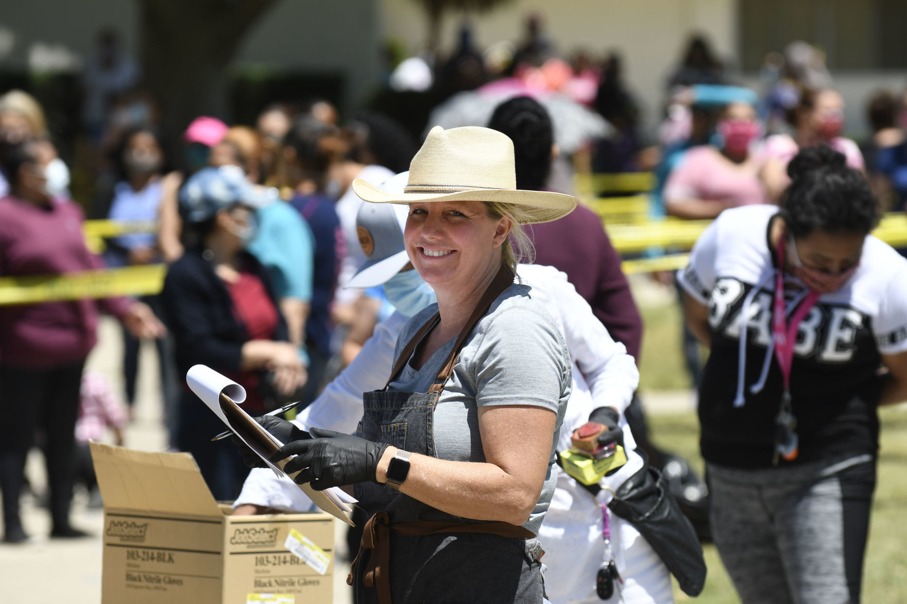 052120 River of Giving 13.jpg